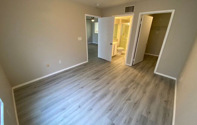2 beds, 2 baths, 1,008 sqft, $1,375, Unit 205