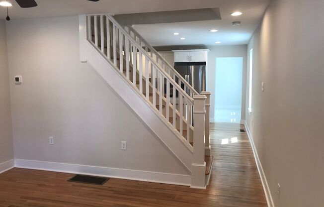 2 beds, 1.5 baths, $2,800