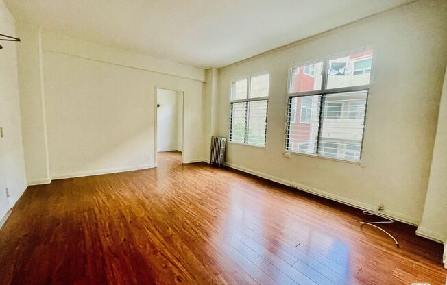 Studio, 1 bath, $1,570, Unit 403