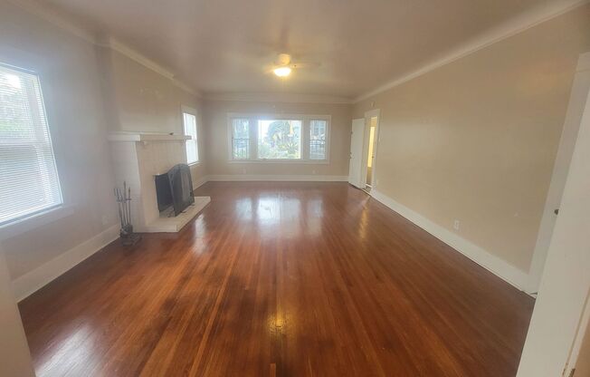 1 bed, 1 bath, $2,495