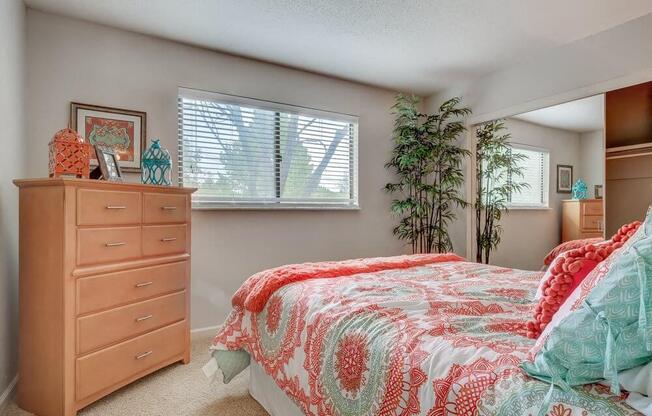 Canyon Creek Apartments - Bedroom