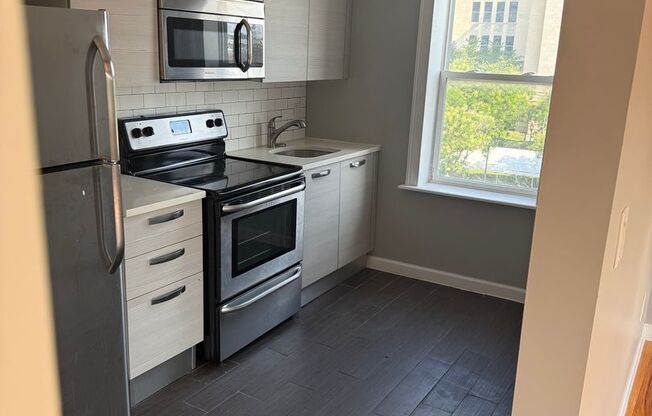 Studio, 1 bath, 480 sqft, $1,150, Unit Unit #22