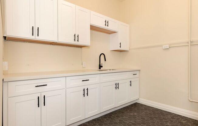 1 bed, 1 bath, 676 sqft, $1,895, Unit 208