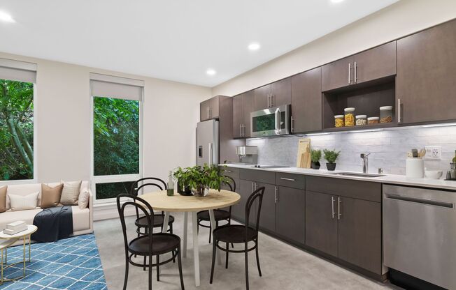 Studio, 1 bath, 348 sqft, $1,473, Unit 413