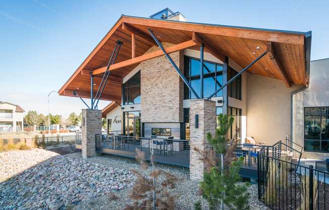 Exterior at Apres Apartments in Aurora, CO