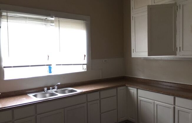 Prime Location, Endless Potential 3BR/1BA Haven