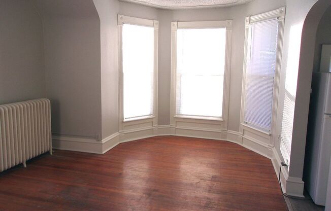 304 East Mulberry Street