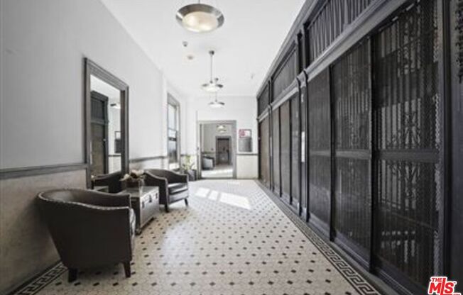 1 bed, 1 bath, 1,200 sqft, $3,300, Unit 806