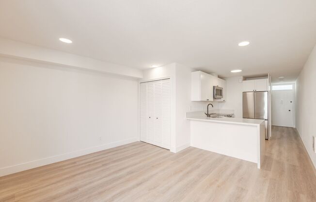 940 Guerrero Street (1082r)