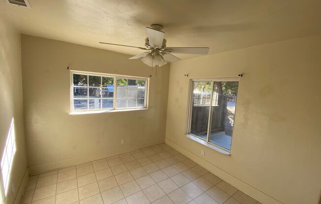 3 beds, 2 baths, $2,795, Unit 6020