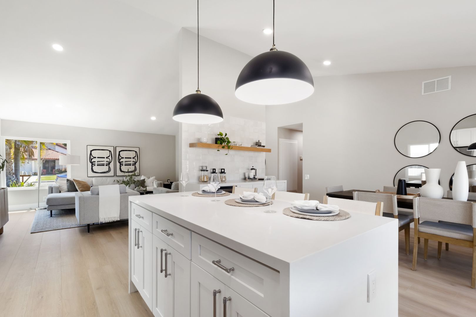 Beautifully Renovated 3 Bed/2 Bath Home in Rancho Peñasquitos – Available Now!