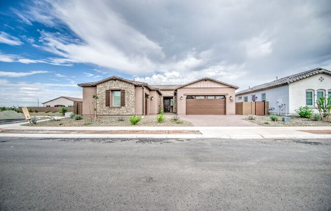 NEW 4 Bedroom home in Phoenix!