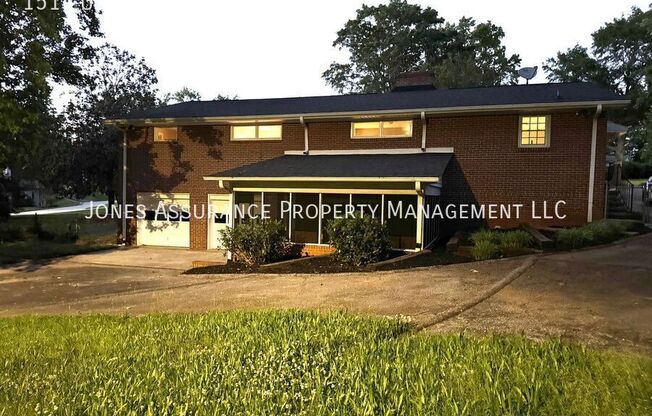 151 LULLWATER RD