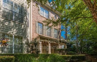 110 S Columbia Drive