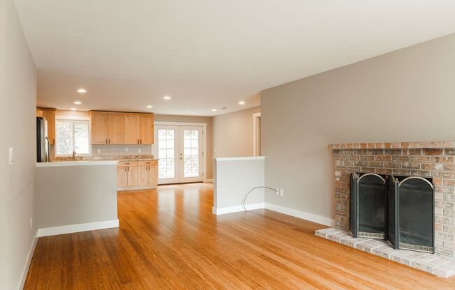3 Bed - 1.5 Bath Home in Des Moines WA