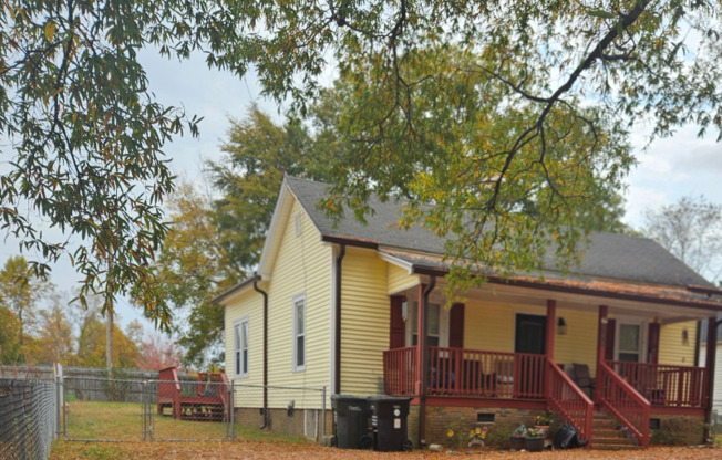 608 CENTRAL DR NW