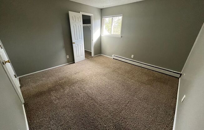 1 bed, 1 bath, 530 sqft, $1,075, Unit 341