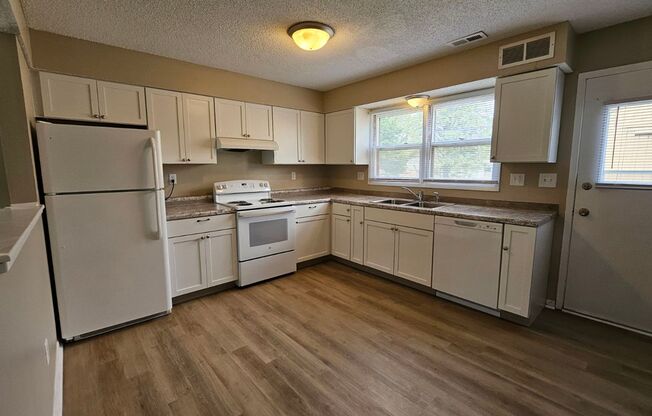 2018 E Caulder Avenue