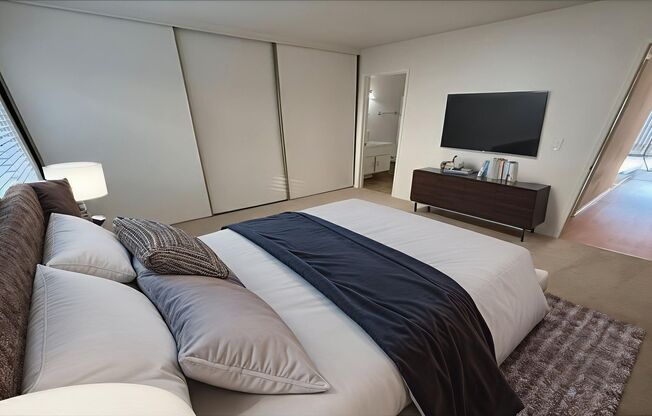 Spacious 2-Bed Condo in Gated Community! MOVE-IN SPECIAL!!