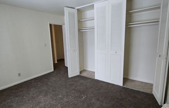 2 beds, 1 bath, 785 sqft, $1,020, Unit 420-08