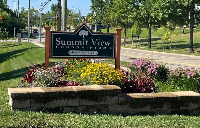 Spacious Two Bedroom, Two Bath Condo in Summit View - Flexible Lease Start Date!