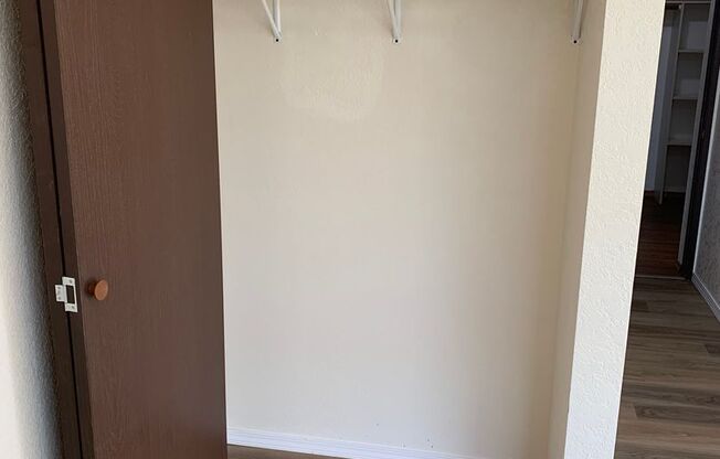 3 beds, 2 baths, 1,434 sqft, $2,450, Unit B110