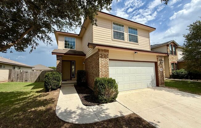 Beautiful 3 bedroom, 2.5 bathroom in Avery Park!