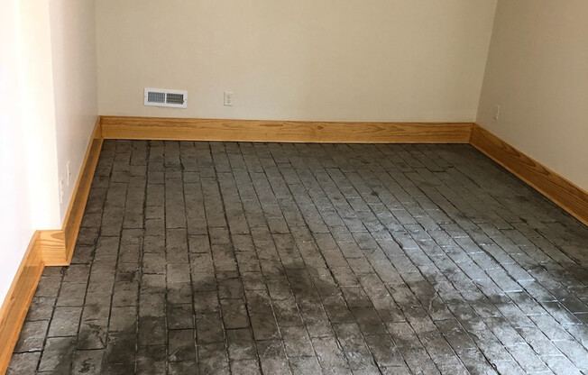 1 bed, 1 bath, 415 sqft, $985, Unit 14