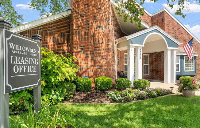 Willowbend Leasing Office