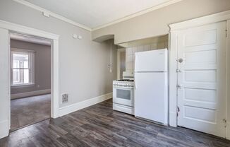 3 beds, 1 bath, 1,000 sqft, $1,200, Unit Down