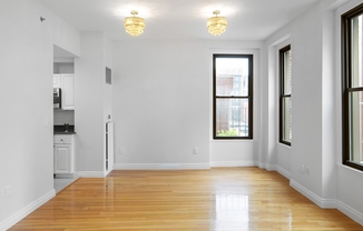 2 beds, 2 baths, 1,027 sqft, $5,200, Unit 201