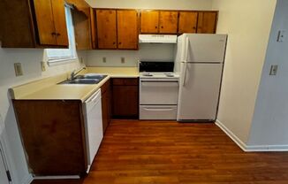 2 beds, 1.5 baths, $875