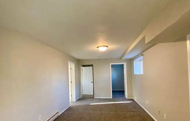 3 beds, 1 bath, 1,200 sqft, $1,200