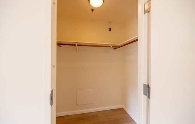 1 bed, 1 bath, 965 sqft, $2,750, Unit 507