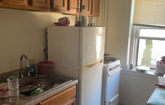 1 bed, 1 bath, $2,475, Unit 14