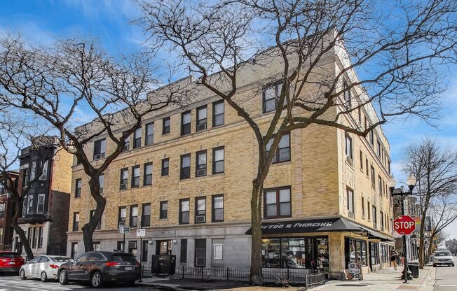 Studio, 1 bath, 325 sqft, $1,250, Unit 755-302