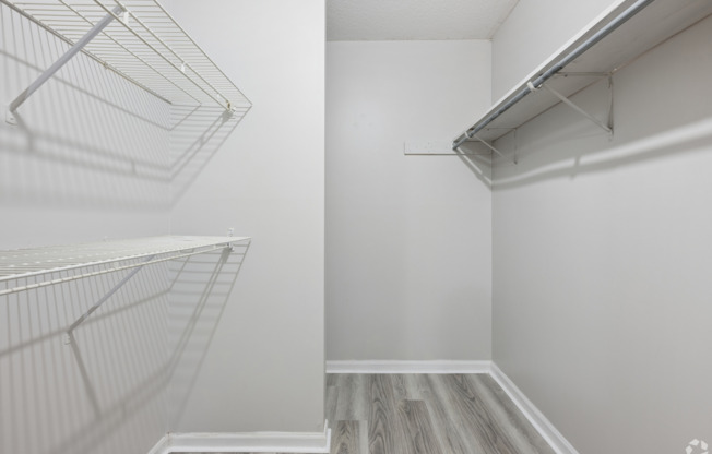 1 bed, 1 bath, 600 sqft, $923, Unit 508-B