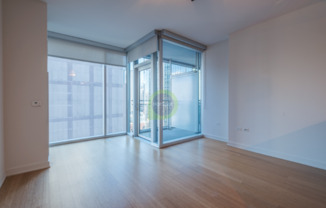 352 N LASALLE