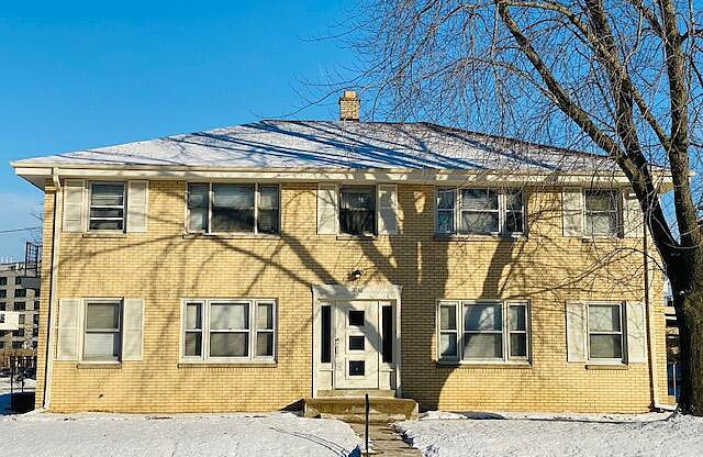 2382 S 92 ST