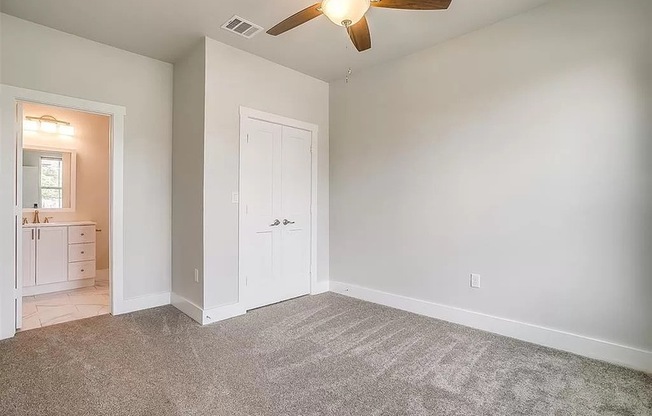 2305 Benbrook Blvd