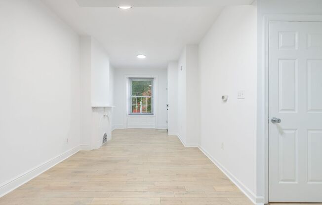 1 bed, 1.5 baths, 1,274 sqft, $1,795, Unit 1429-1