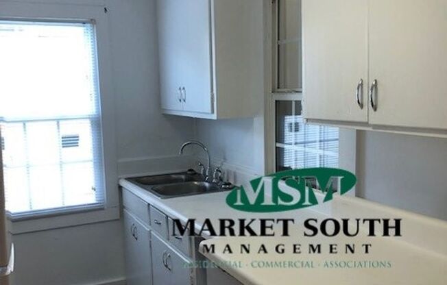 NEWLY RENOVATED 2 BEDROOM HOME IN GARDEN CITY