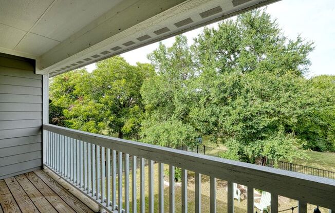 Stunning 3-Bedroom Modern Home with Luxurious Upgrades in Prime Austin Location