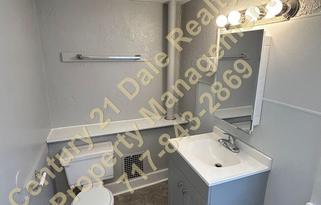 2 beds, 1 bath, $995, Unit Unit 4