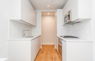1 bed, 1 bath, 585 sqft, $2,785, Unit 15