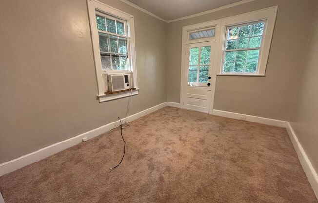 1 bed, 1 bath, $800