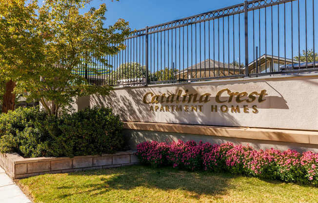 Catalina Crest Apartments