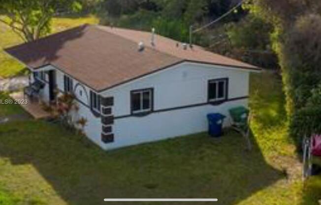 15200 RAILROAD DR