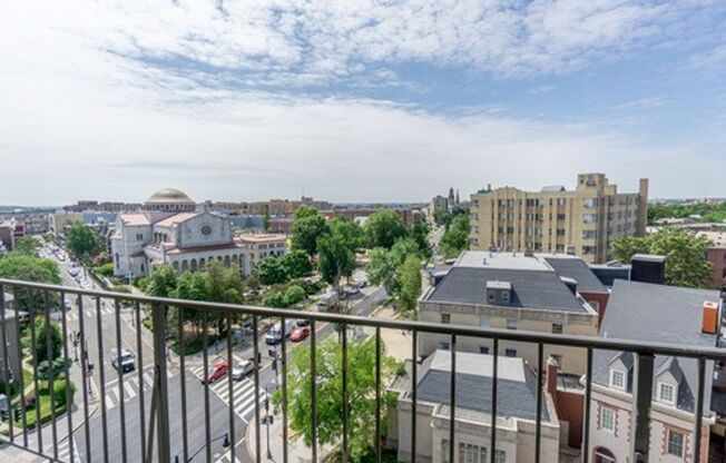 1 bed, 1 bath, 745 sqft, $2,500, Unit 1001