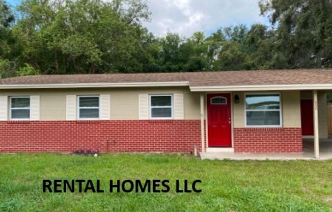 Four Bedroom Home, Walking Distance to New Sun Rail, City Hall & Lake Mary Elementary